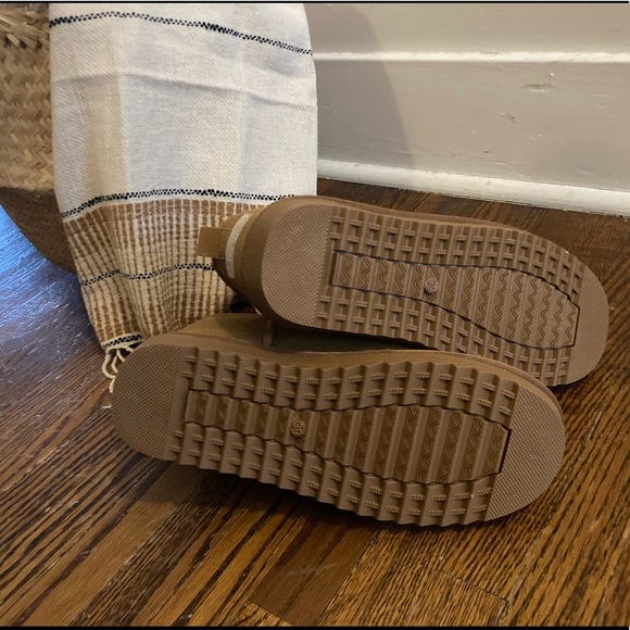 Ultra Mini Style Faux Suede Winter Boots sz 39 - Picture 6 of 8